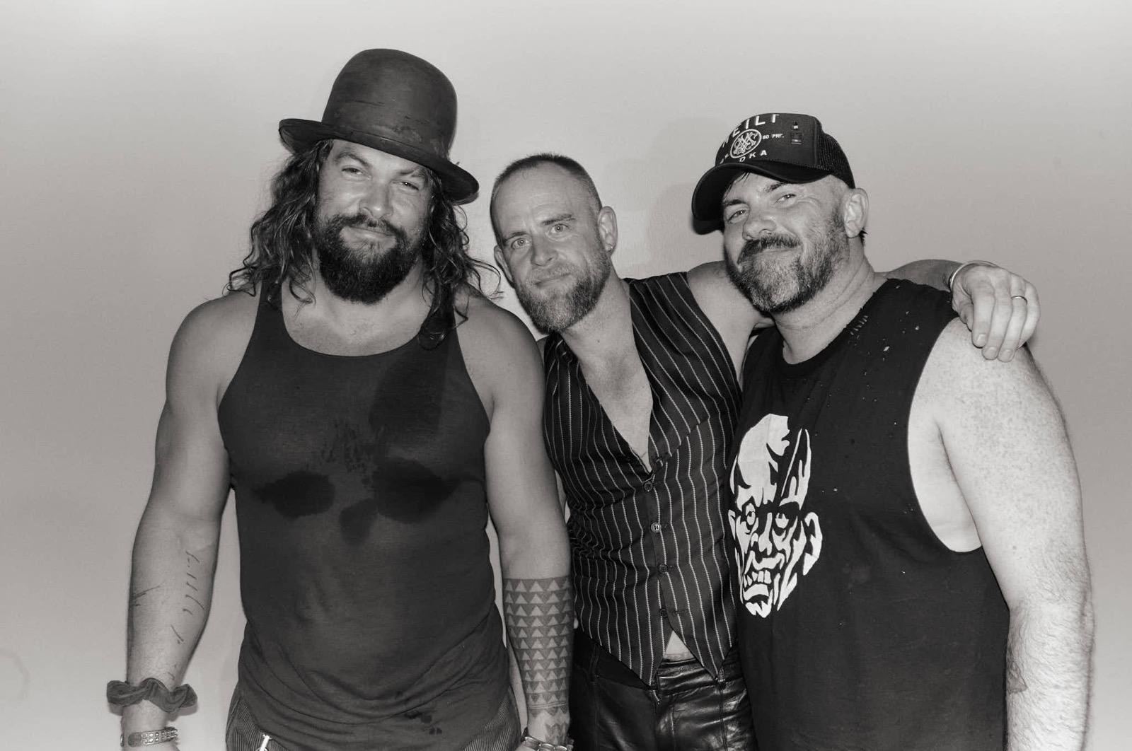 &Ouml;of Tatat&aacute; - Jason Momoa, Mike Hayes and Kenny Dale